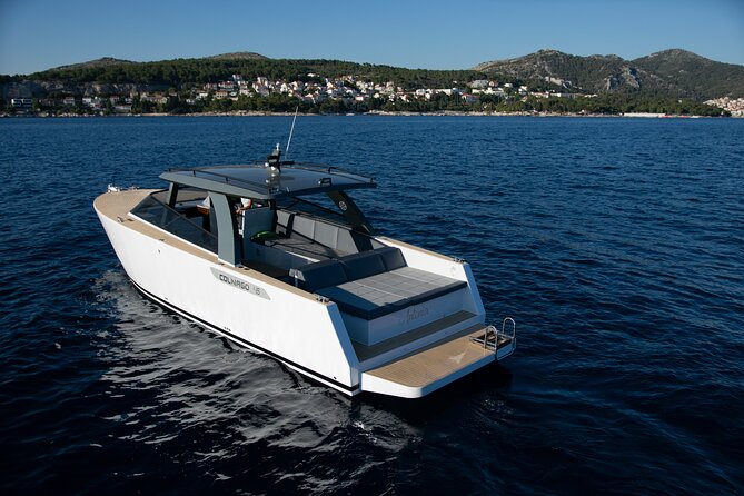 Colnago 45 - Luxury Private Speedboat Tours - Pakleni Islands for swimming and sun