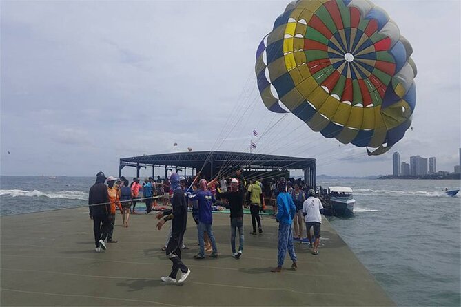 Coral Island speed boa-Parasailing and others activities choice - Group size, guide service, and safety