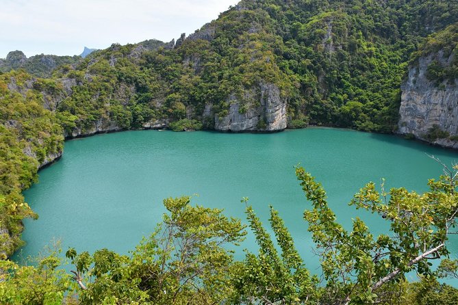 Day Tour to Angthong Marine Park by Insea Speedboat from Koh Samui - Koh Wua Talap and the main viewpoint
