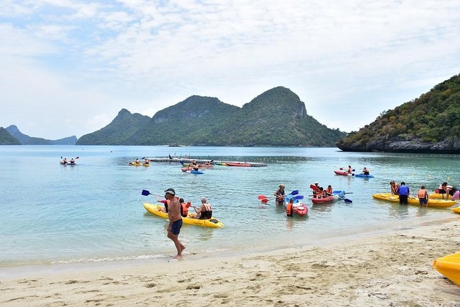 Day Tour to Angthong Marine Park by Insea Speedboat from Koh Samui - The crew, schedule, and comfort trade-off