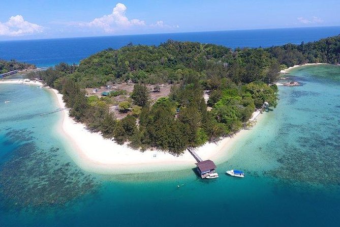Dinawan Private Island Hopping by Speedboat from Kota Kinabalu Include Lunch - Welcome drink, safety briefing, and getting settled
