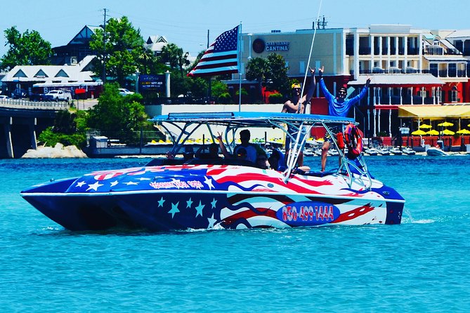Dolphin-Watching Speedboat Cruise in Destin Harbor - Why the 14-person limit matters