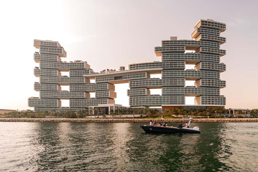 Dubai: 100-Min Speed Boat Tour, Atlantis & Burj Al Arab View - Bluewaters Island and Ain Dubai