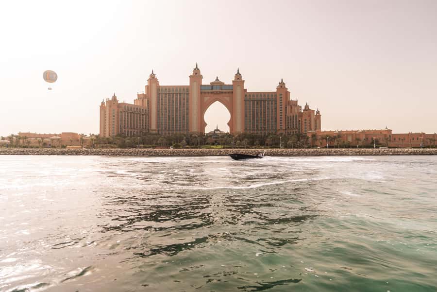 Dubai Marina: 1-Hour Luxury Sightseeing Speedboat Tour - Why Dubai looks better from the water