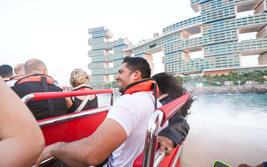 Dubai: Sightseeing Speedboat Tour with Live Tour Guide - Palm Jumeirah and Atlantis: the reason to choose 90 minutes