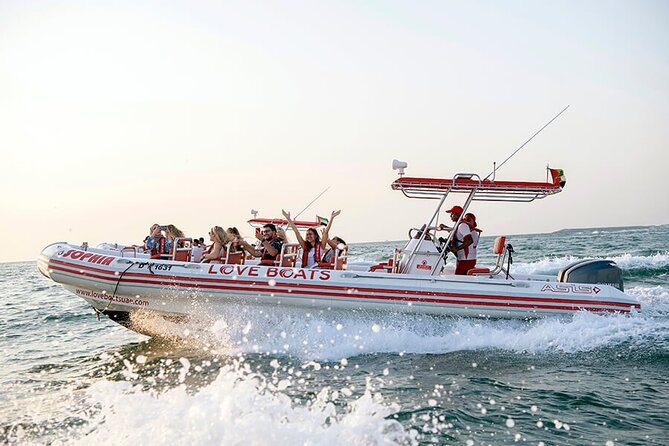 Dubai Speed Boat Tours: Marina, Atlantis and Burj Al Arab - How fast is the speedboat?