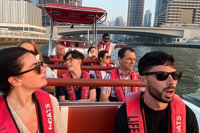Dubai Speed Boat Tours: Marina, Atlantis and Burj Al Arab - Price, group size, and what you receive