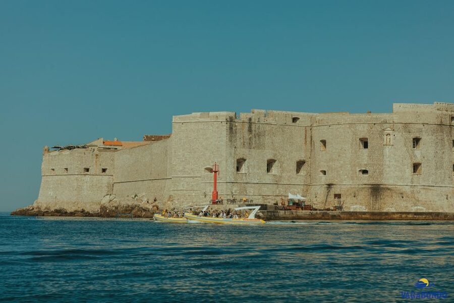 Dubrovnik: Blue Cave Afternoon Speedboat Tour with Drinks - How demanding is the swimming?