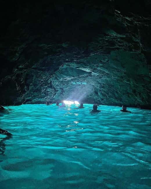 Dubrovnik: Blue Cave, Green Cave & Sunj Beach Speedboat Tour - Why this half-day boat trip works so well