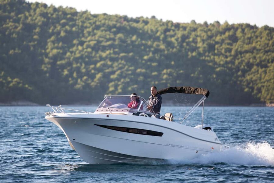 Dubrovnik: Elafiti Island Private Speedboat Tour - Starting from Dubrovnik and getting on the water