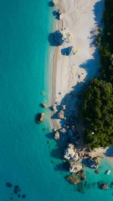 Durres & Tirana: Speed Boat Trip to Sazan, Karaburun & Cave - A short hour in Vlora divides opinion