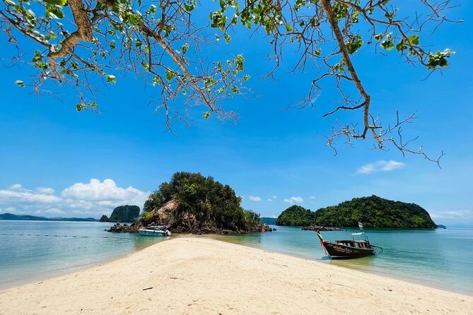 Early Bird Phi Phi 4 Islands by Speedboat 2 Trips in 1 Day - Phi Phi Don provides a useful lunch break