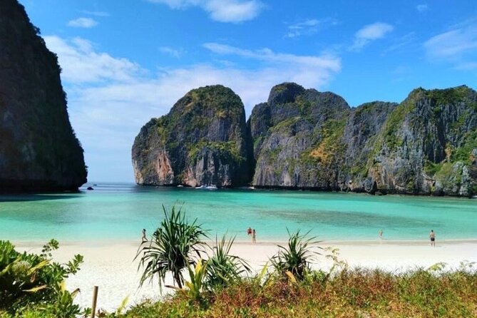 Early Bird Phi Phi and 4 Islands Tour by Speedboat from Krabi - Chicken Island reveals Krabi’s signature shape