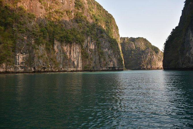 Early Bird Phi Phi Island & 4 Islands Speed Boat Tour from Krabi - What the Nine-Hour Schedule Feels Like