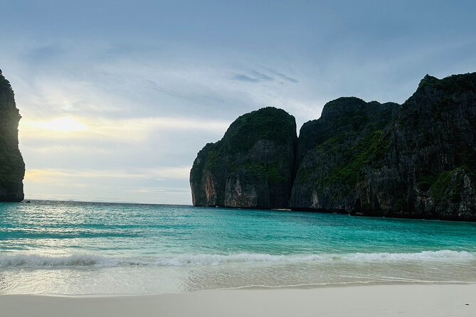 Early Bird Trip Phi Phi & 4 Islands–Premium Speedboat from Krabi - Maya Bay and Pileh Bay: the morning highlights