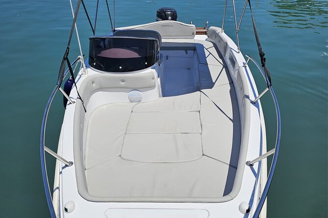 Eden New Gen Speedboat with driver to Blue Lagoon, Sea Caves - The Eden New Gen and what it feels like on the water
