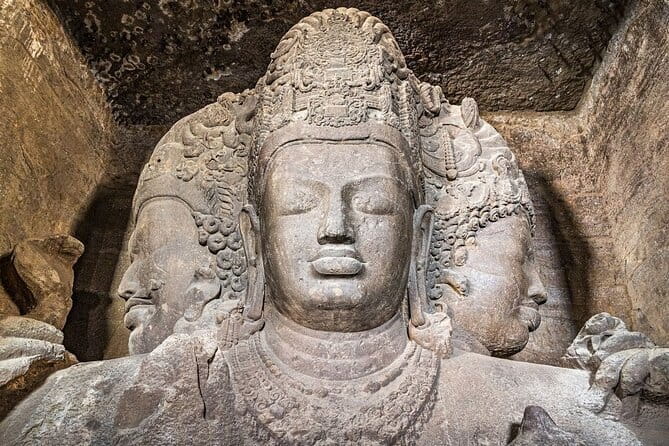 Elephanta Island Private Speedboat Tour from Mumbai - 6pax - Reaching Elephanta and taking the island tram