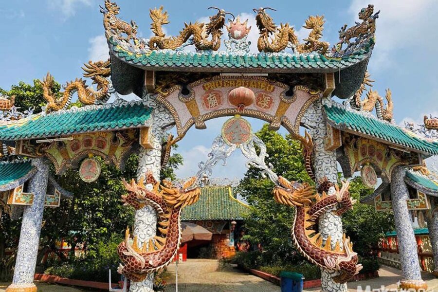 Enjoy Dragon Floating Temple Tour Vip & Premium Speed Boat - Thanh Da Island and the short ride to Binh Quoi