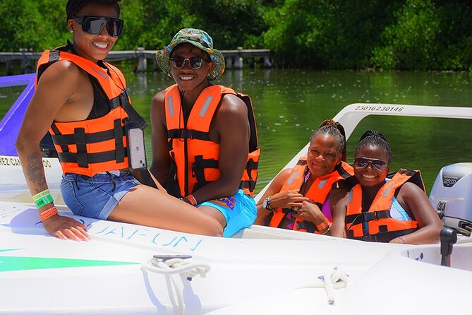 Exciting Speedboat & Snorkeling Tour in Cancun Lagoon! - Steering through Nichupté Lagoon and the mangroves