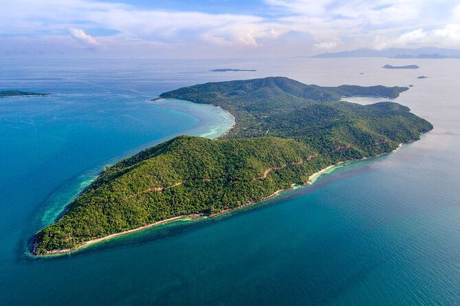 Explore Angthong National Marine Park's Hidden Gems by Speedboat - The crew and group atmosphere