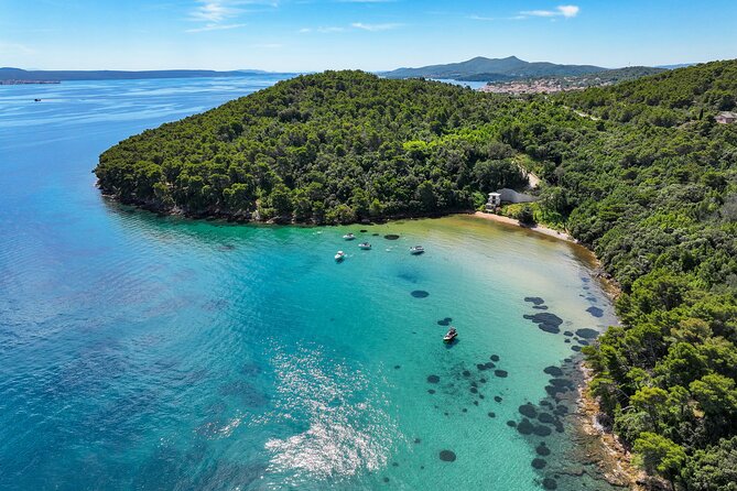 Explore Islands and Blue Bay Snorkeling Adventure on Speedboat - A short speedboat escape from Zadar