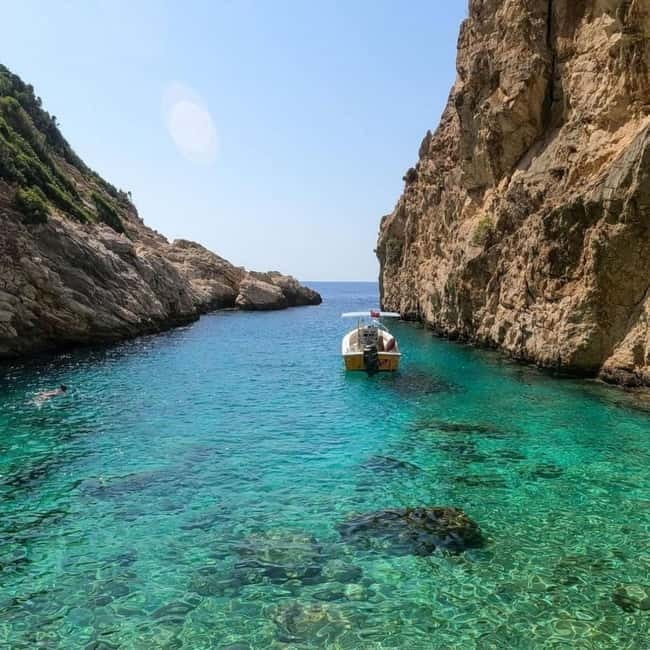 Fethiye: Oludeniz Speed Boat Tour, St. Nicholas, Butterfly Valley ... - Leaving Ölüdeniz Beach for open water