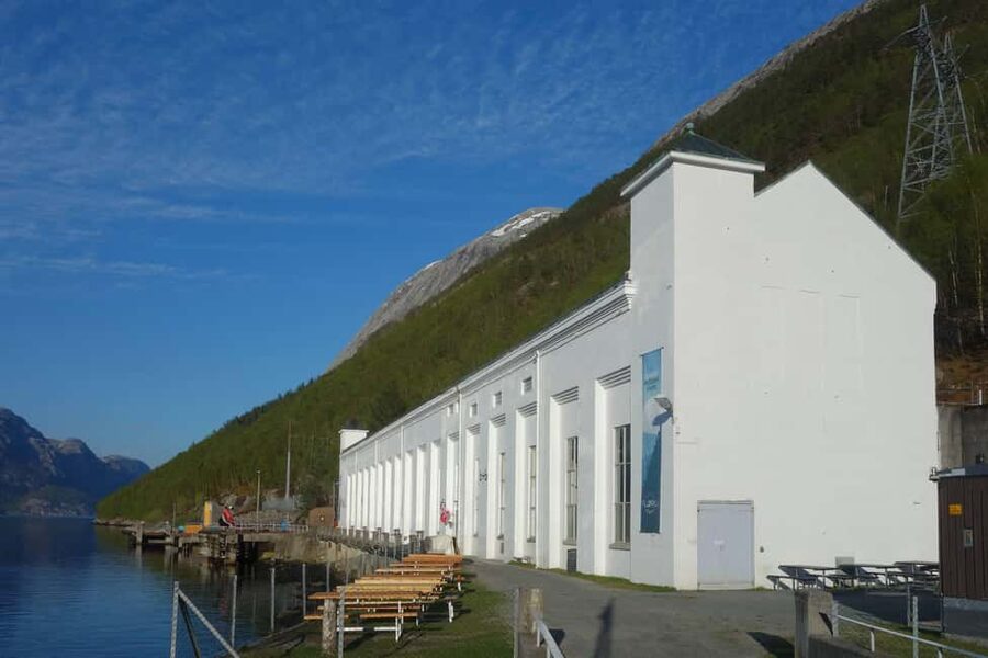 Flørli 4444: RIB & Hike - The return route may be the harder part