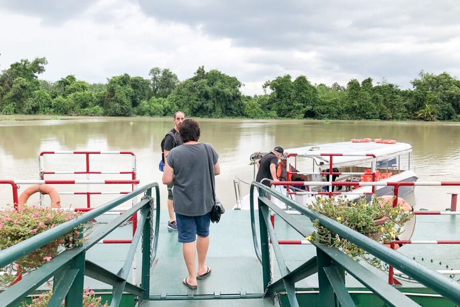 From Ho Chi Minh: Cu Chi Tunnels and VIP Speedboat Tour - Understanding the Cu Chi Tunnels with a guide
