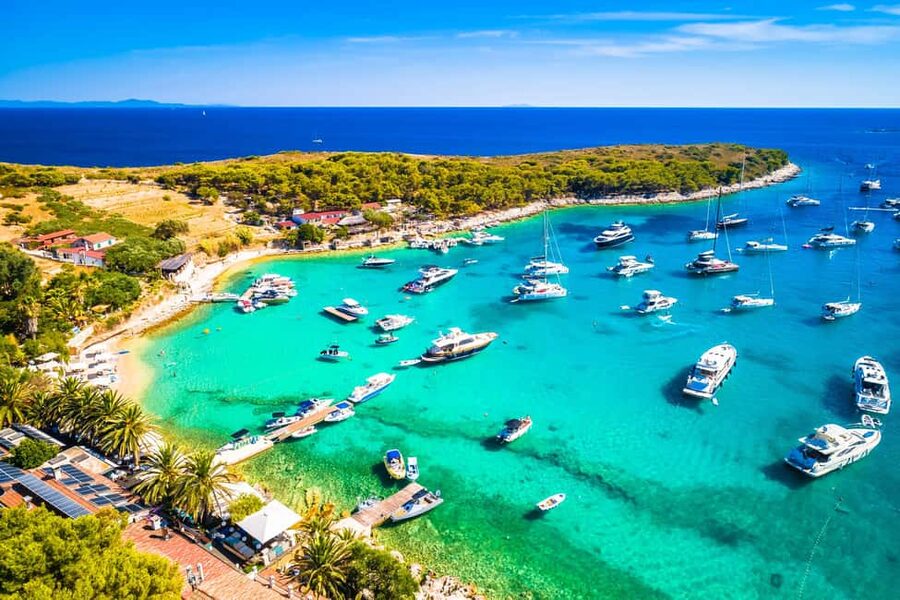 From Hvar: Blue Cave, Green Cave & 5 Islands Speedboat Tour - Stiniva Cove brings the most dramatic beach