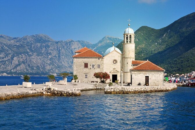 From Kotor: Boat to Blue Cave & Lady of the Rocks &Submarine Base - Key points before you book