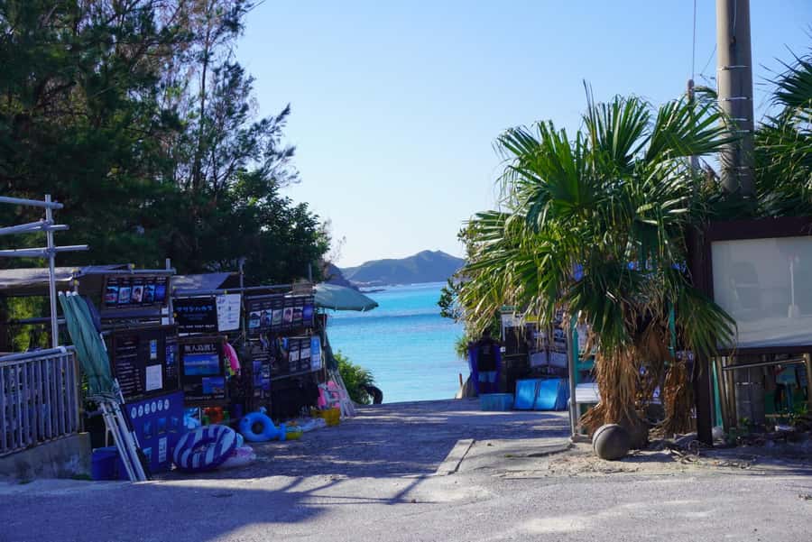 From Naha: Snorkeling Tour to Kerama by High-speed boat - The fast boat is the main comfort issue