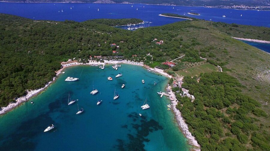 From Omis: Blue Cave & 5 Island Speedboat Tour - Budikovac offers the best water break