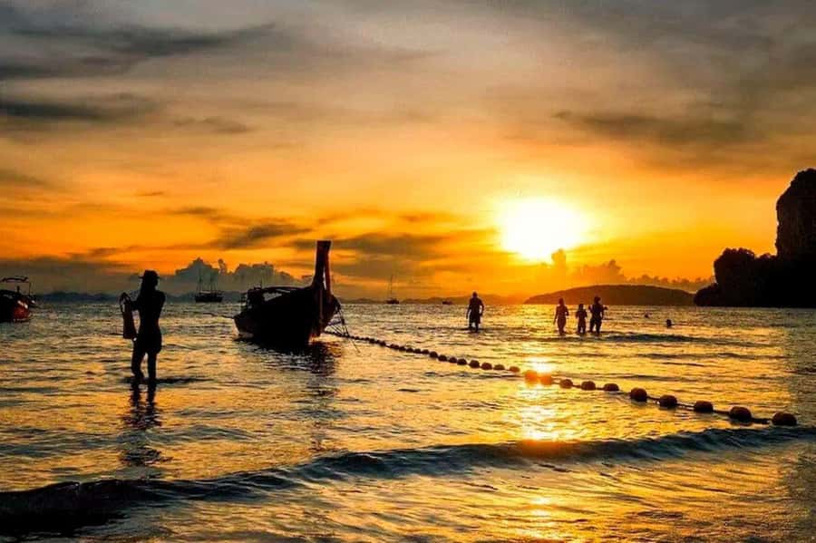 From Phi Phi Don:Sunset and Plankton Snorkeling by Speedboat - Starting at Tonsai pier at 11:30 a.m.