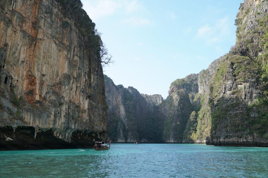 From Phuket: Phi Phi Islands Speedboat Trip & Lunch - Key points to know before booking