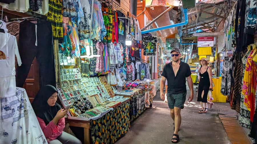 From Phuket: Premium Speedboat Tour to James Bond & Ko Panyi - Koh Panyi and a buffet lunch above the water