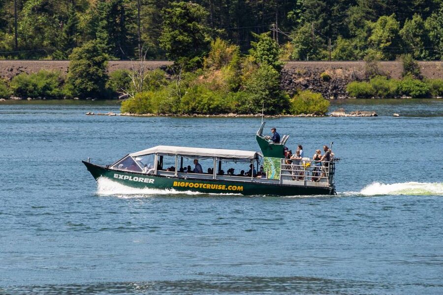 From Portland: 7 Wonders of the Gorge Jetboat Cruise - What to bring and what to leave behind