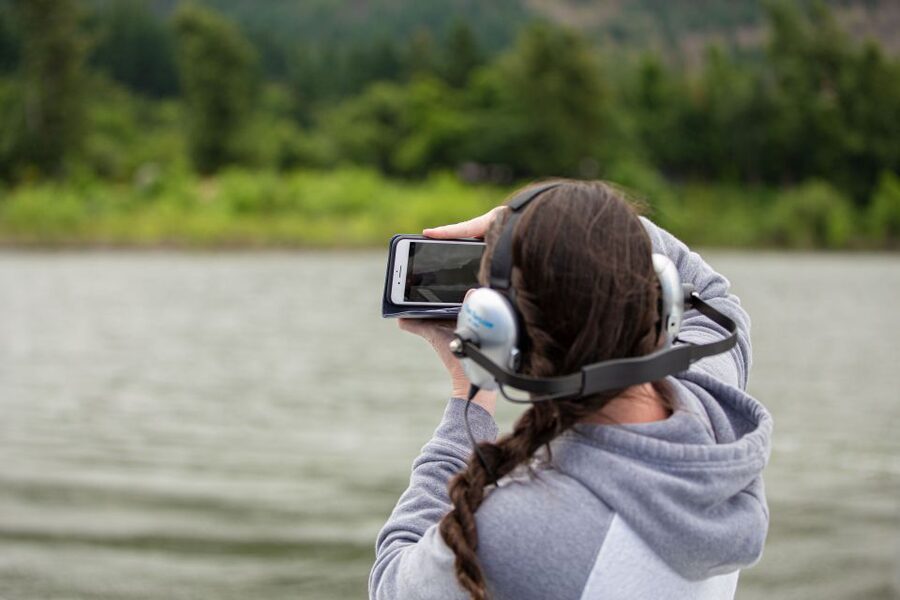 From Portland: 7 Wonders of the Gorge Jetboat Cruise - Seeing Cape Horn and Crown Point from below