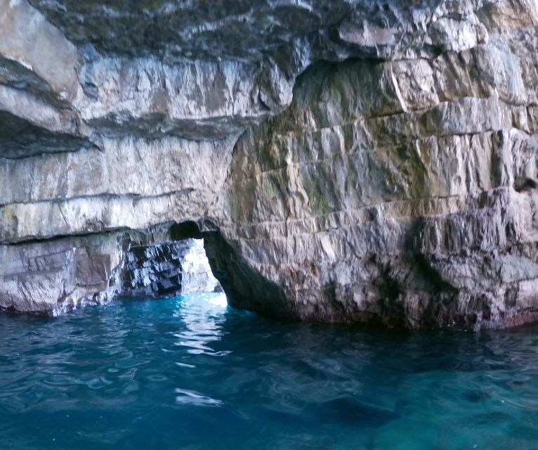 From Positano/Praiano: Amalfi Coast Speedboat Tour - What the skipper adds to the experience