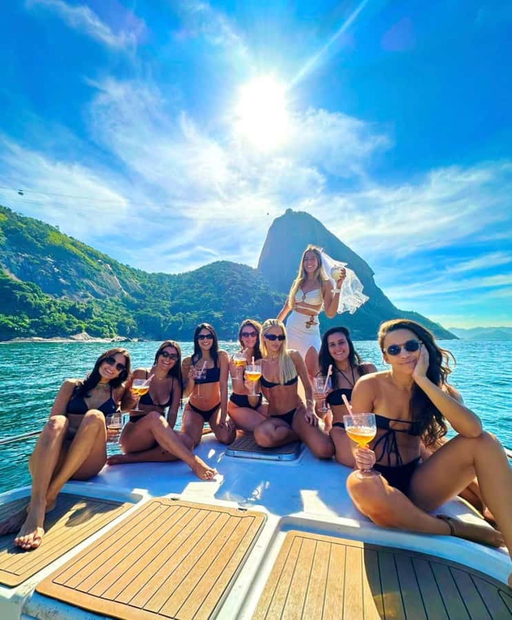 From Rio de Janeiro: Private Speedboat Tour - Sugarloaf, Urca, and Ilha da Laje from the water