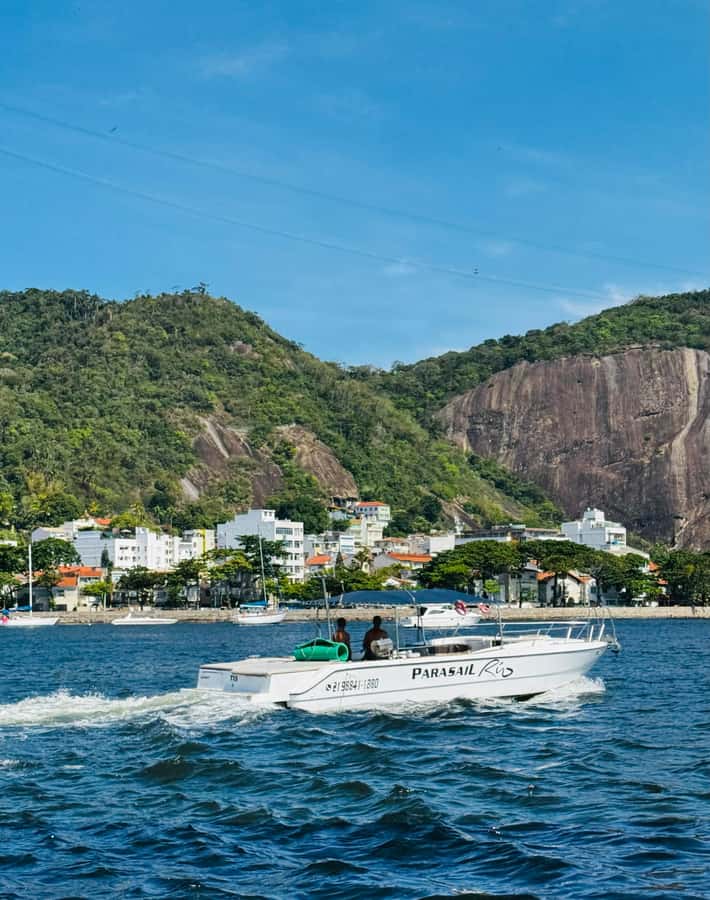 From Rio de Janeiro: Private Speedboat Tour - Who should book this boat trip?