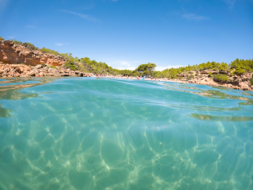 From Salou/Cambrils: Speedboat Tour - The High-Speed Ride: Twists, Turns, and Spray