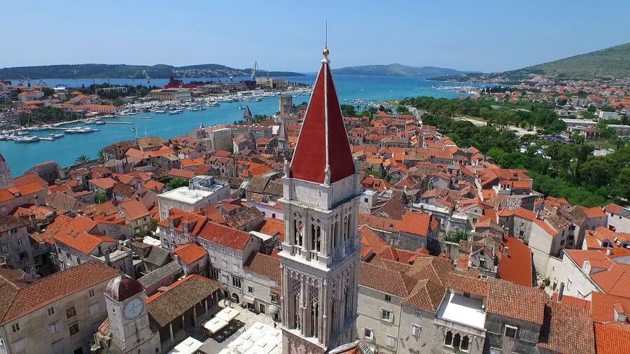 From Split: Blue Lagoon and Trogir Half-Day Speedboat Tour - What $69 gets you