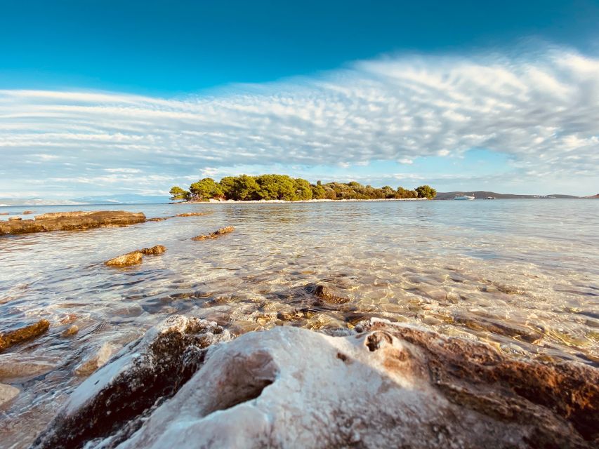From Split: Blue Lagoon, Šolta, and Trogir Speedboat Tour - Who will enjoy this outing most