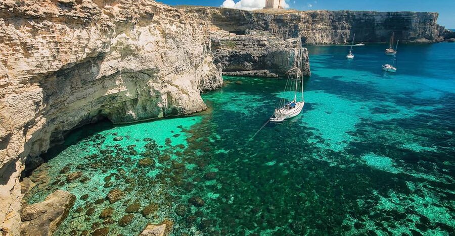 From St. Julian's: Comino and Blue Lagoon Trip by Powerboat - From St. Julian’s to Comino in 30 minutes