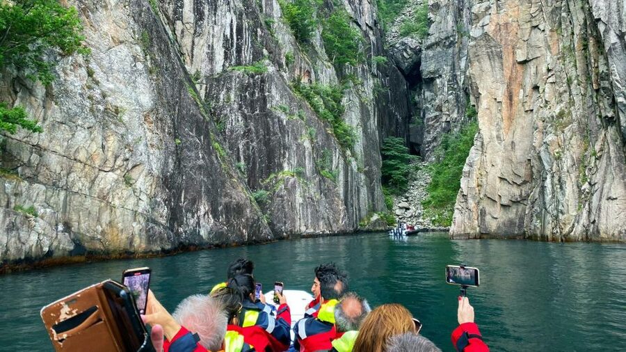 From Stavanger: Lysefjorden & Pulpit Rock RIB Boat Tour - Fantahala, Vagabond Cave, and the fjord’s outlaws