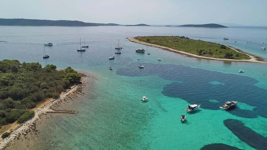 From Trogir/Kaštela: Private Blue Lagoon Speedboat Cruise - Setting out from Trogir or Kaštela