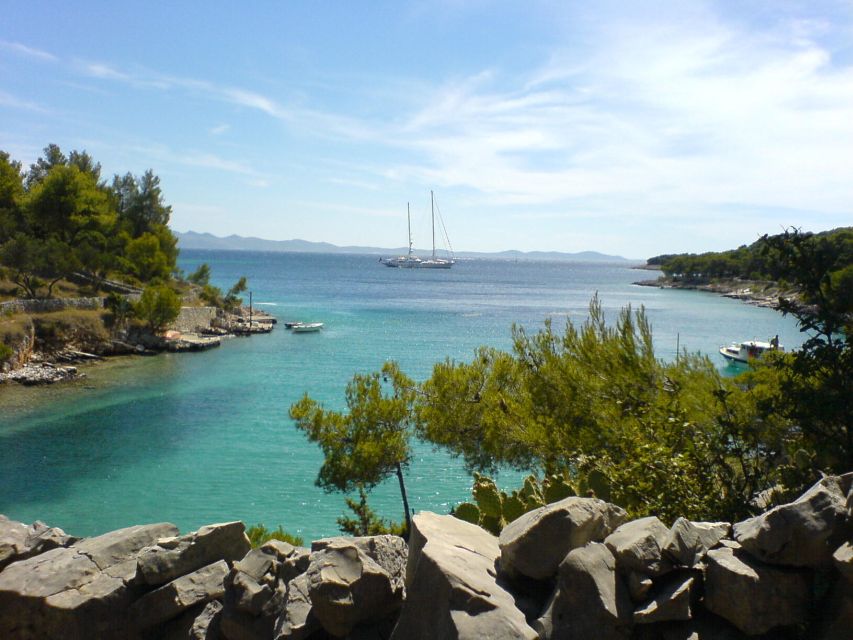 From Trogir or Split: Private Speedboat Tour to Brac Island - Why a private speedboat changes the day