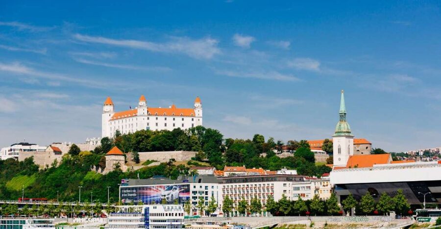 From Vienna: Guided Tour to Bratislava with Speed Boat Ride - Why Bratislava makes such a good Vienna day trip