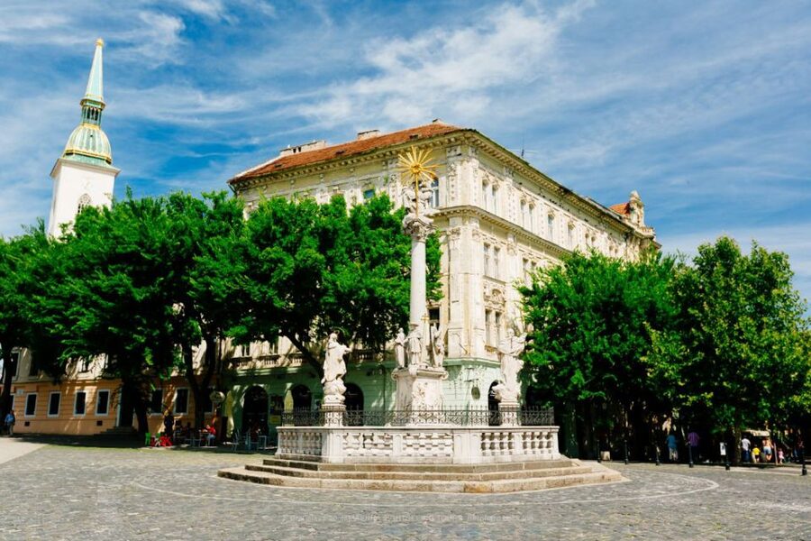 From Vienna: Guided Tour to Bratislava with Speed Boat Ride - The Bratislava walking tour and its old town sights