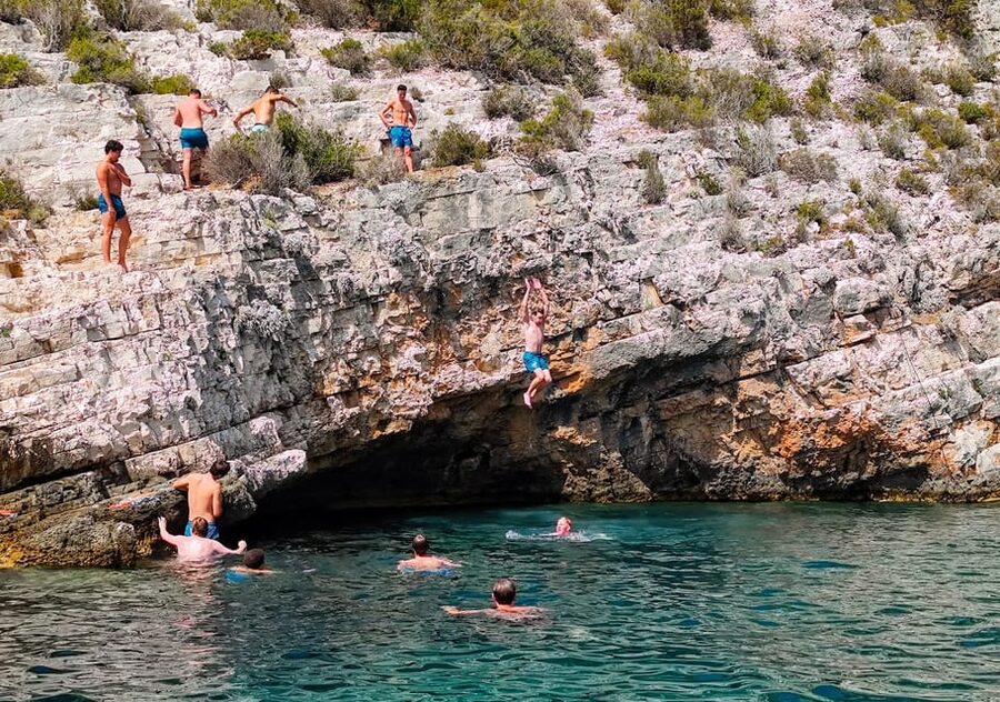 From Vis: Speedboat tour - Vis, Biševo & Blue Cave (private) - Stiniva Cove is the main beach stop